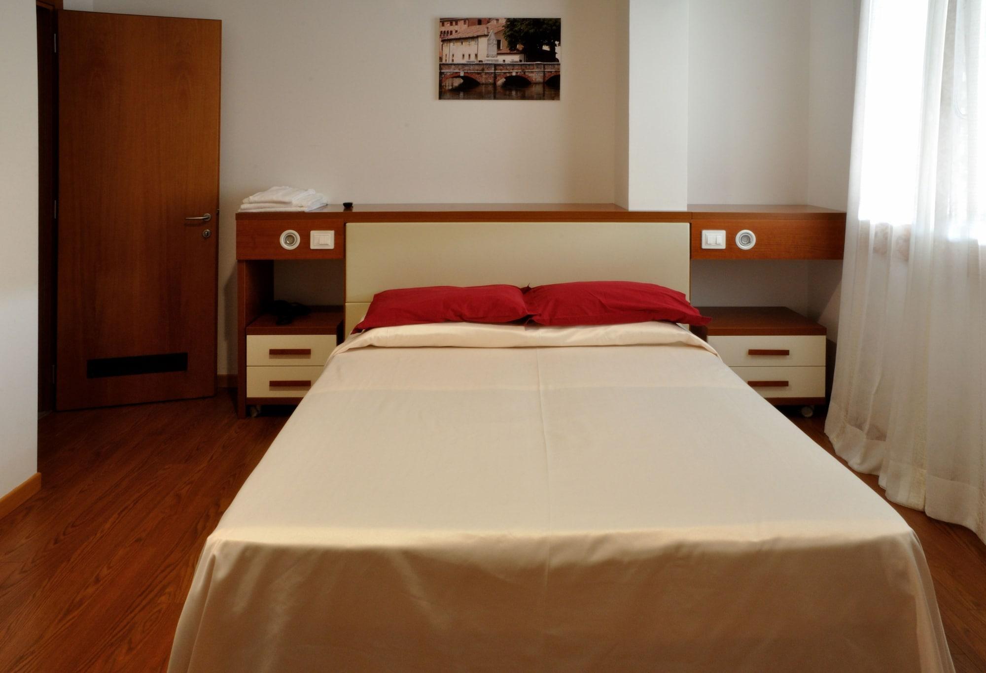 Hotel Mezzaluna Treviso Exterior photo