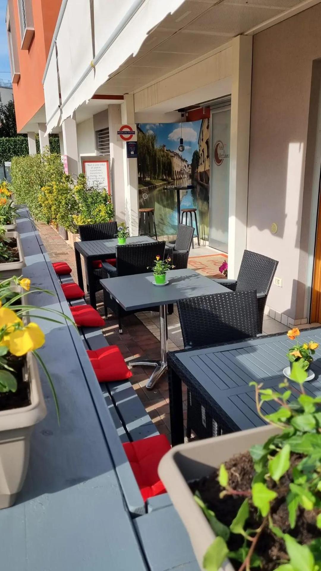 Hotel Mezzaluna Treviso Exterior photo